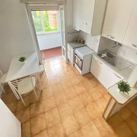 Casa Relax Con Parcheggio E Metro Apartment *